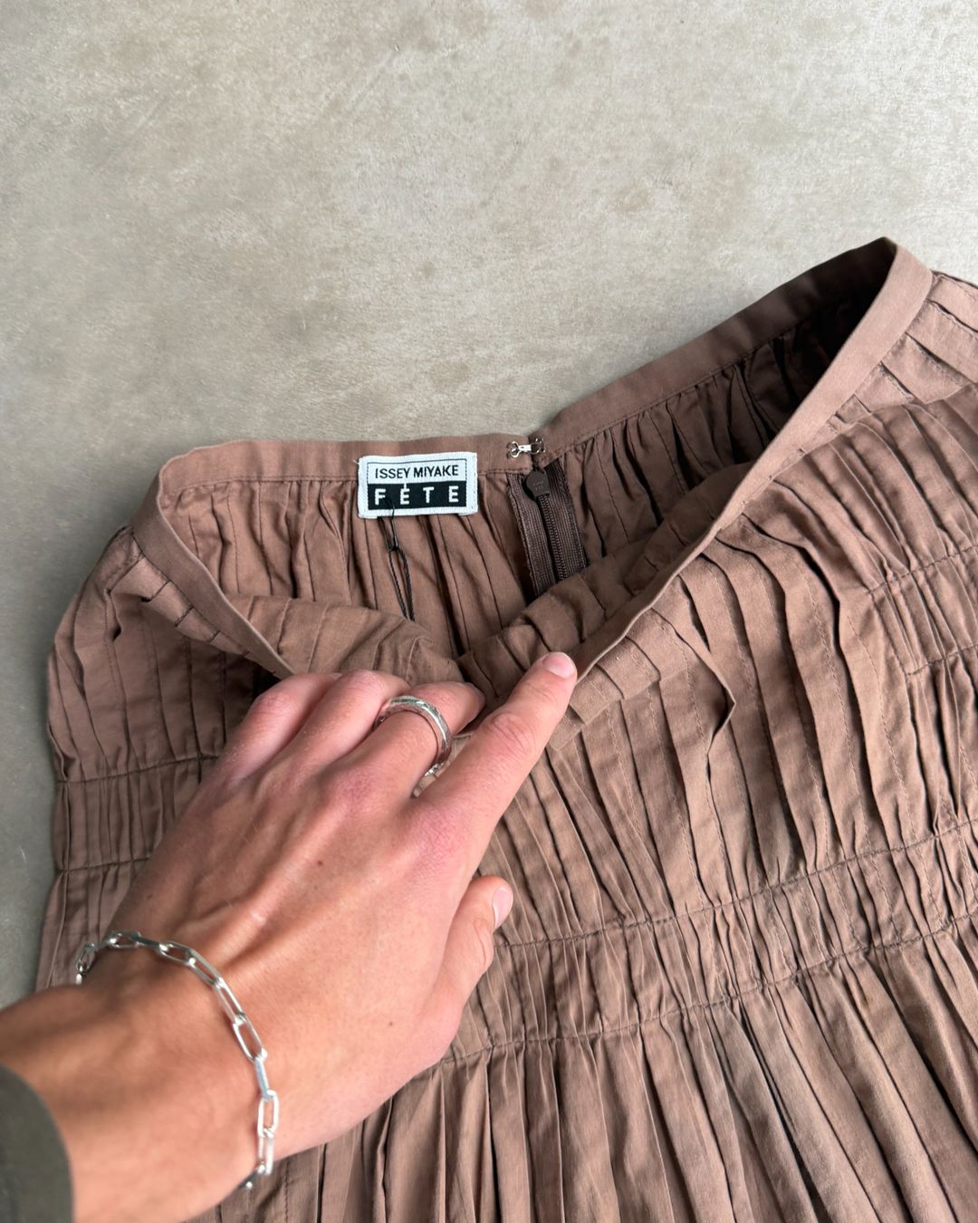 Thumbnail 28b7252f-5b29-42e6-89db-11be7e932472