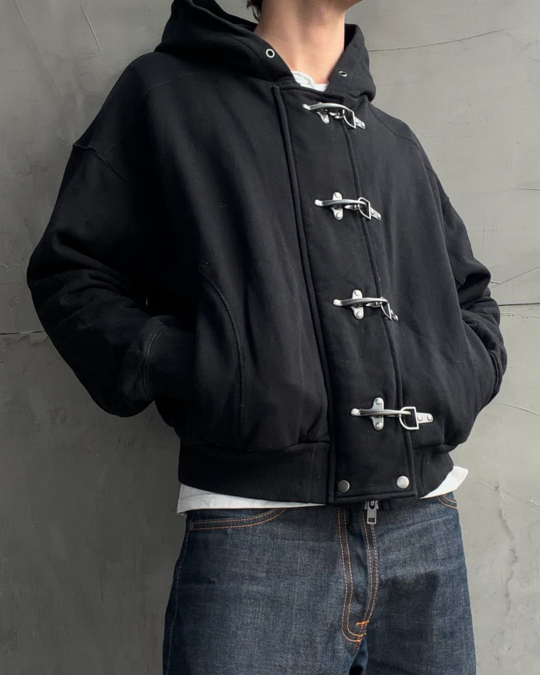 Ander Hunk Fireman Clasp Hoodie – M by Ander Hunk in size M from TOPS category