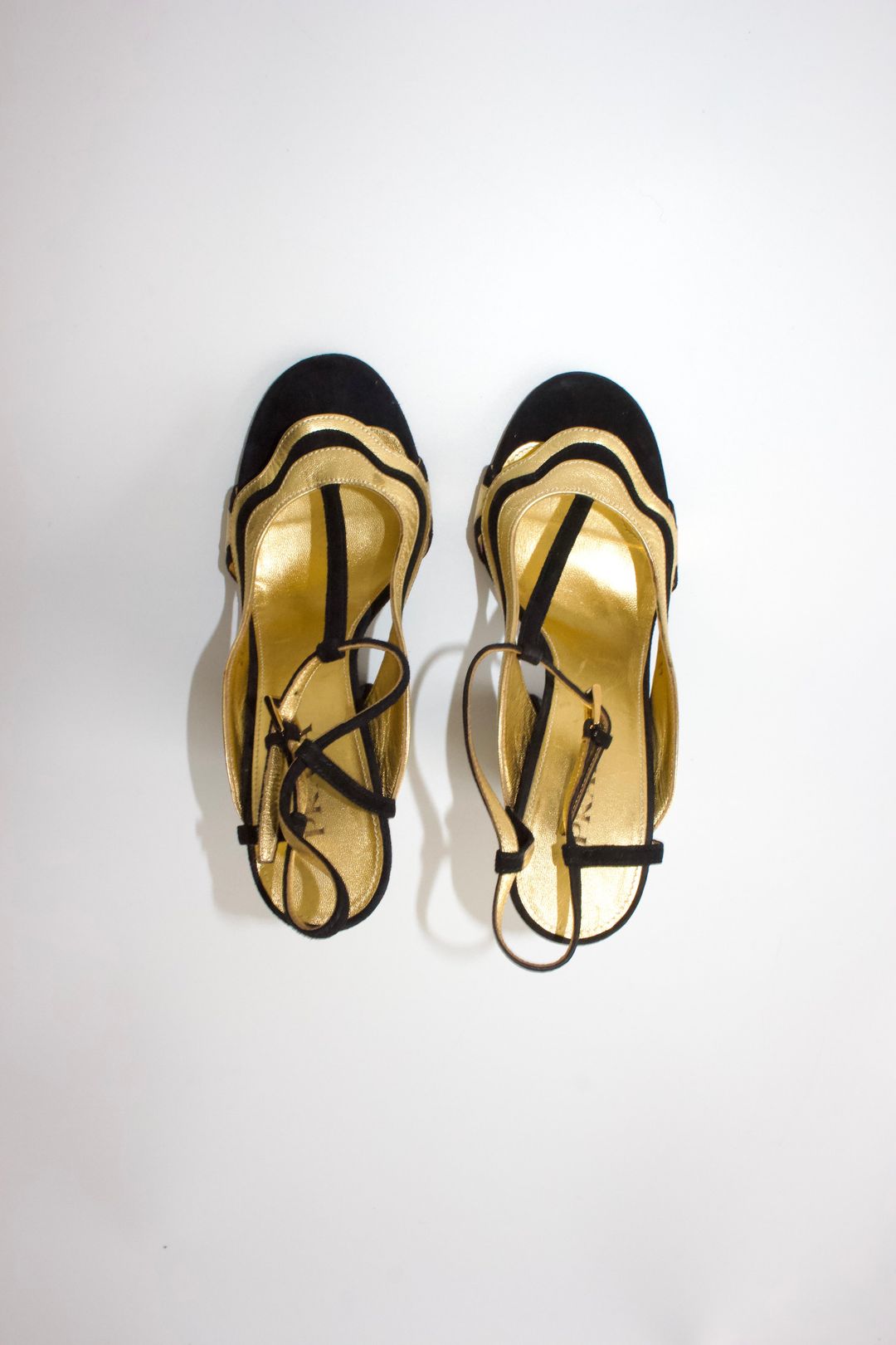 Thumbnail 10154435-8e37-4a2f-87b0-ddbf219f92f6