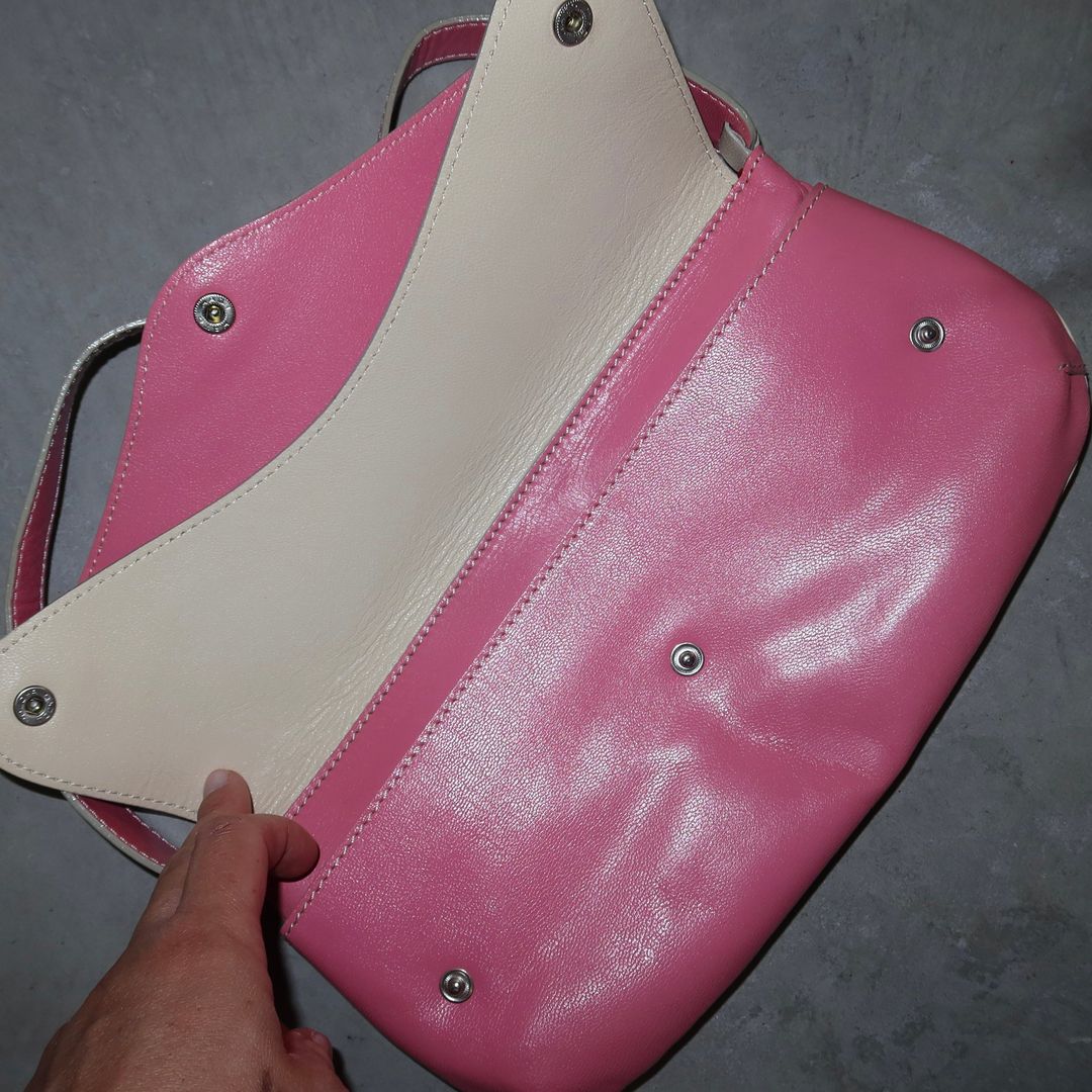 Thumbnail 9a87164b-01dd-48d7-8bfd-6541839636dc