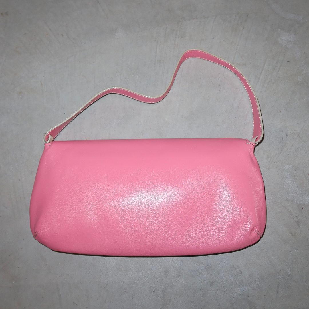 Thumbnail 5ad8accb-6eff-4a59-89bb-be6695887d0d