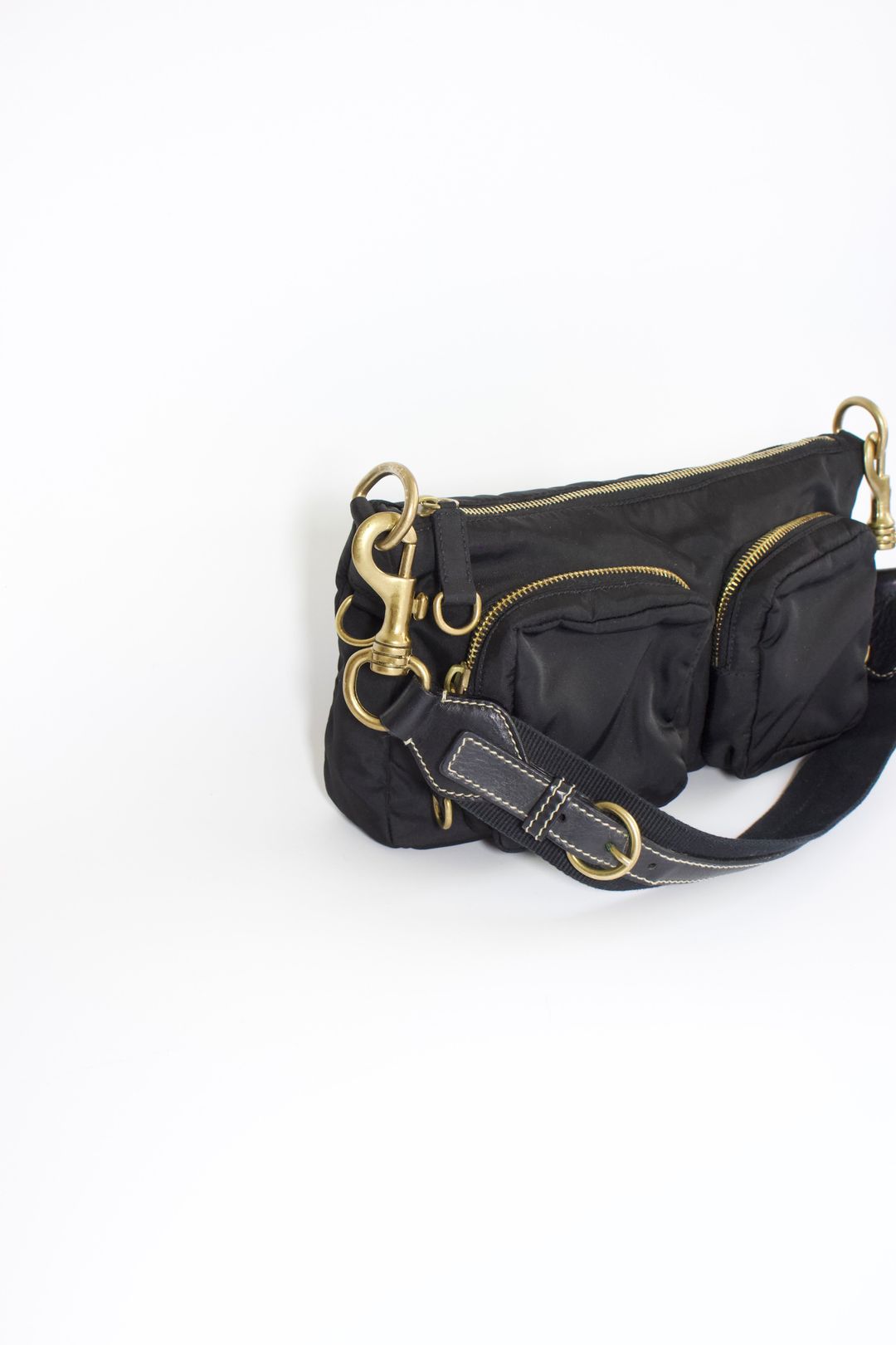 Thumbnail 4f06eb9f-c9d4-4aa4-ae96-e1c2ef1b3ad7