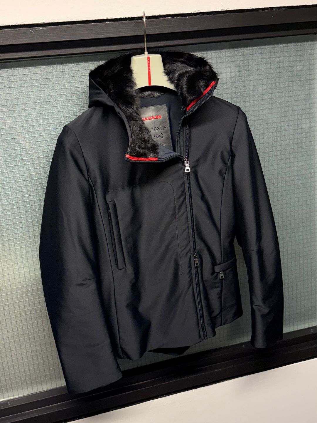 Thumbnail 075b84ff-03d7-49e9-a88c-1f6b755307a6