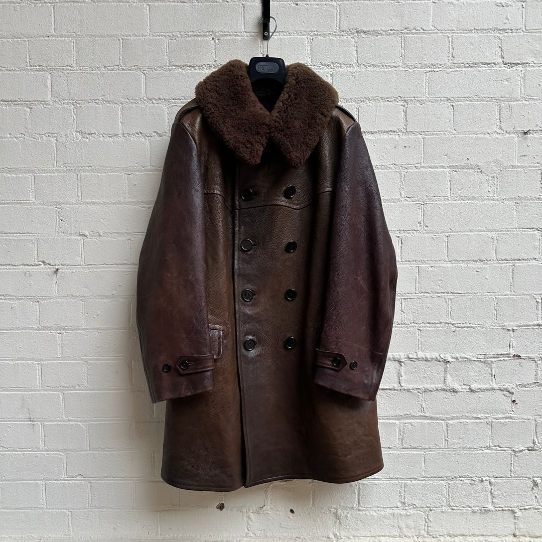 Alexander McQueen Sample Leather Coat by ALEXANDER MCQUEEN in size L from COATS & JACKETS category