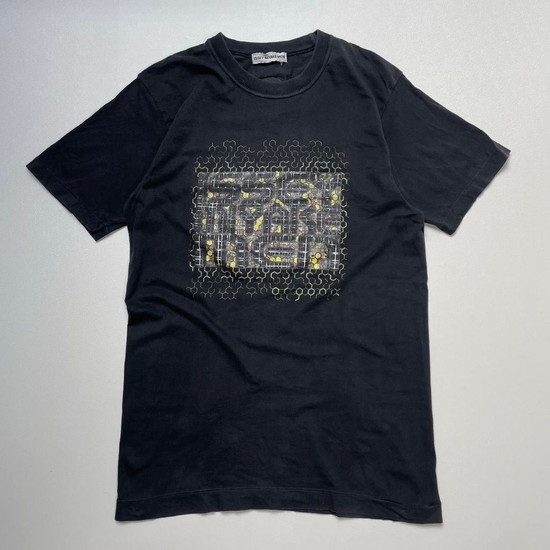 Thumbnail 1b9ea7a3-9c3c-4b26-a123-e5c79d24b663