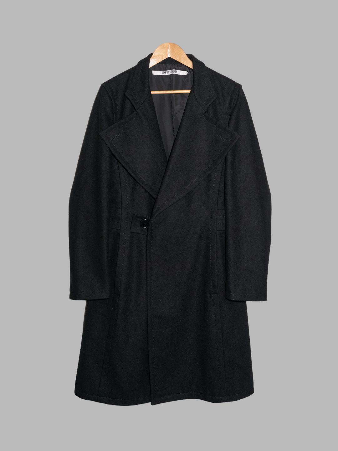 Dirk Bikkembergs 1990s black wool melton exaggerated lapel coat - size 46 by DIRK BIKKEMBERGS in size IT 46 from COATS & JACKETS category