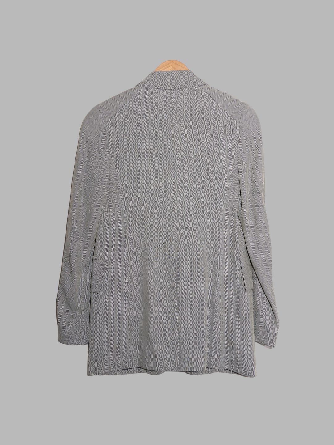 Thumbnail 825851d6-94c0-4ff4-92bb-71a5a2786a47