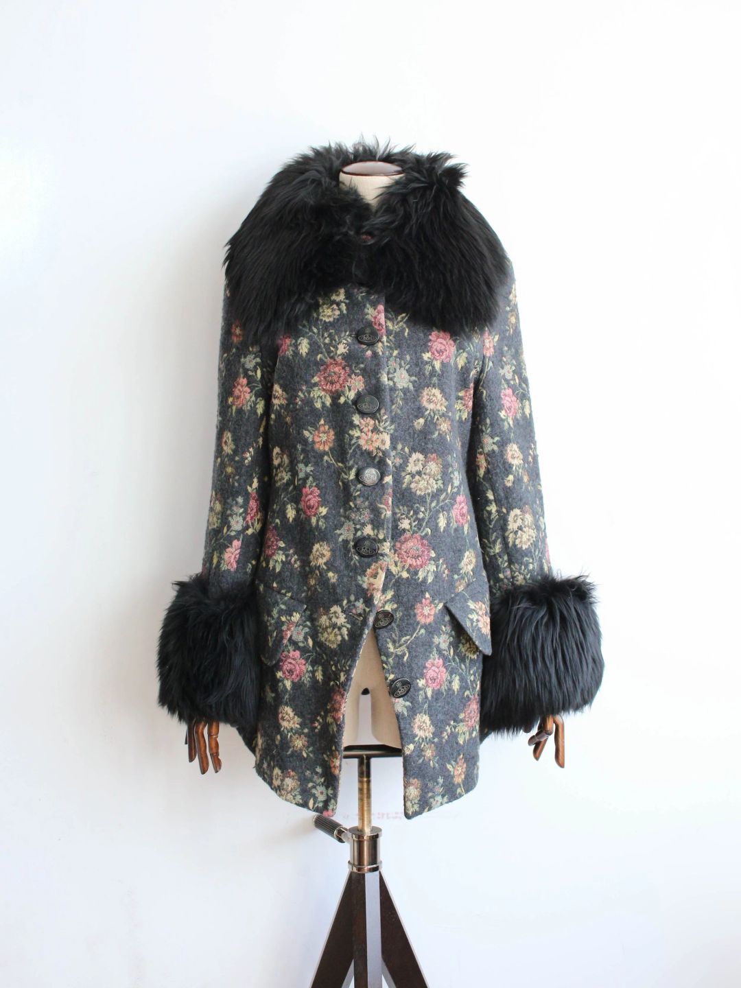 8eb4bb0a-07b8-428a-8f31-ae45a3c9cd37