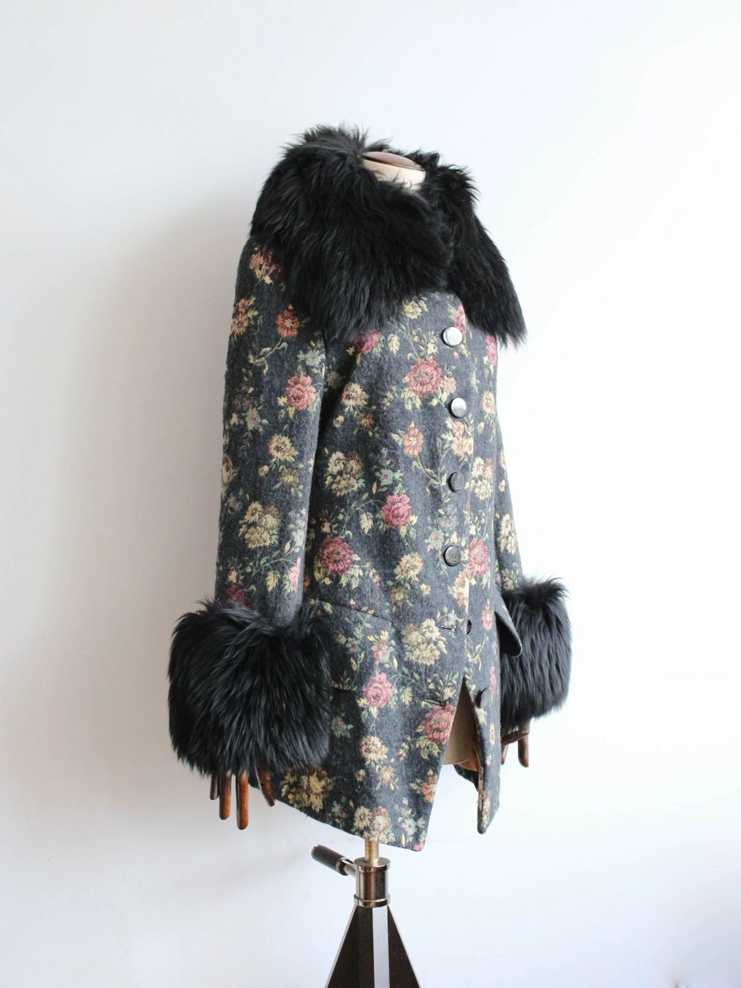 Thumbnail 65bd518c-1cb2-4204-ac70-fb7936e533e5