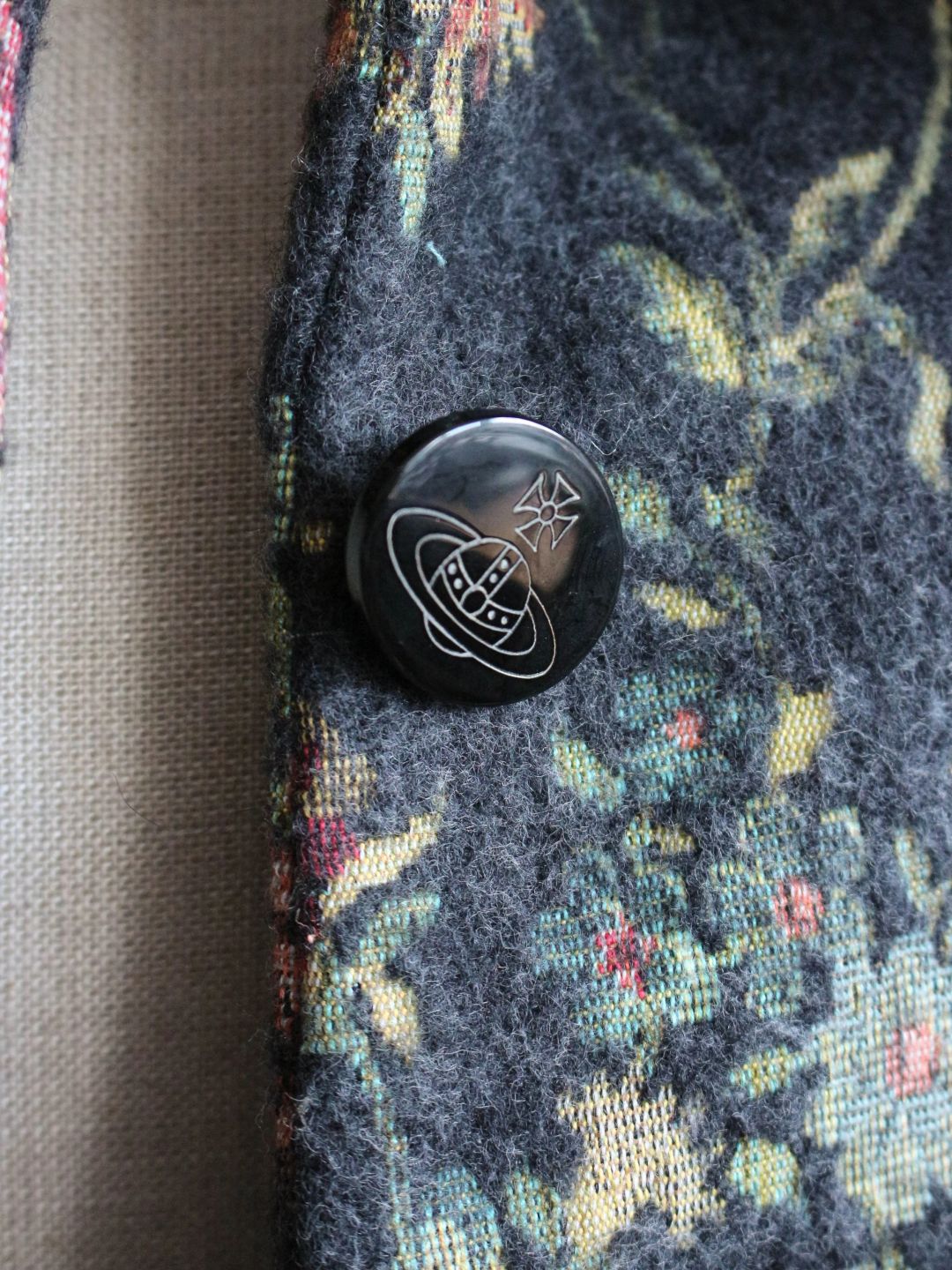 Thumbnail 7d81e237-73f9-4582-bf51-2cf8b1b22092