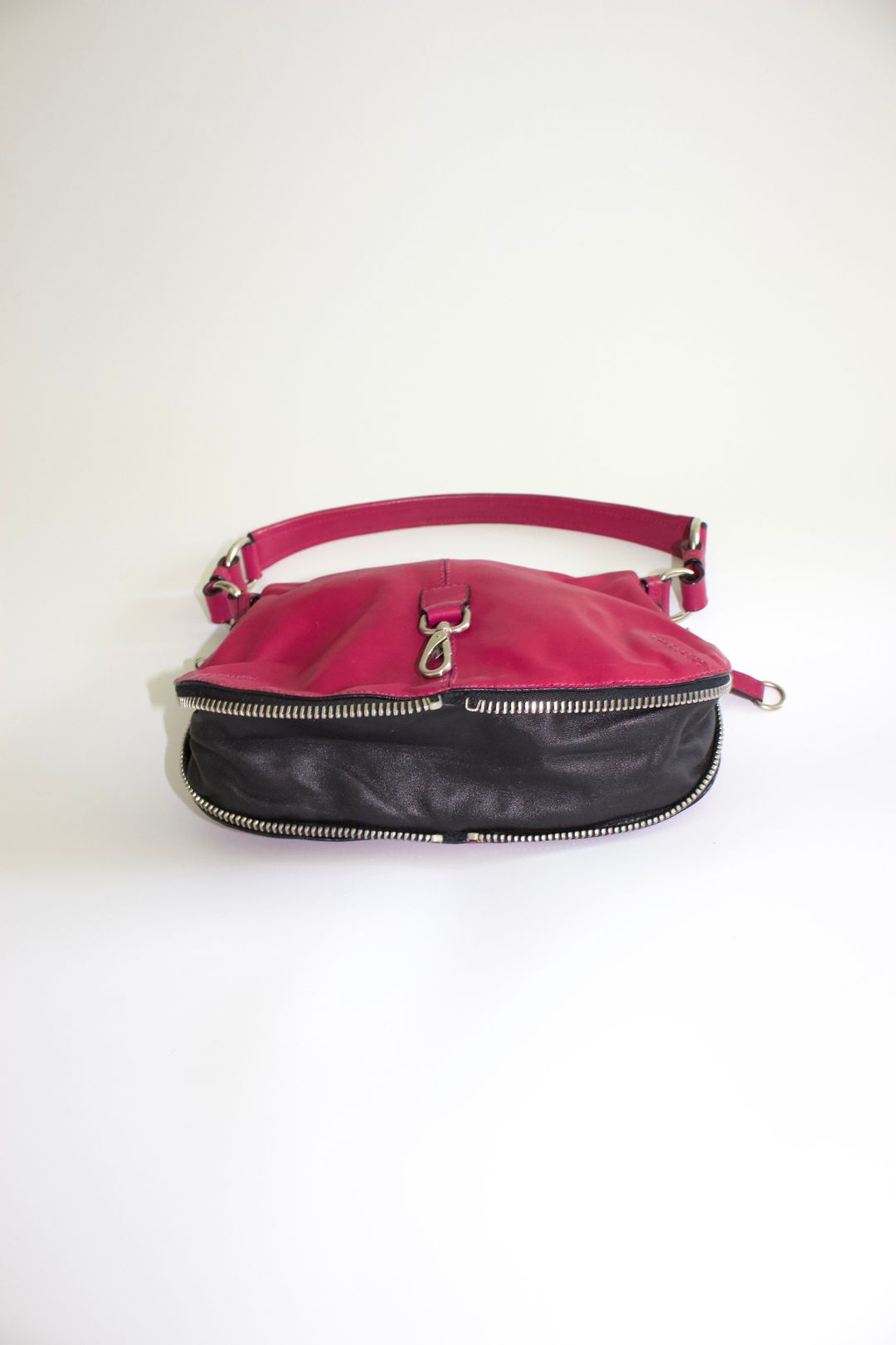 Thumbnail 944e4d09-b07c-4216-8a8c-02a18eebe1ee