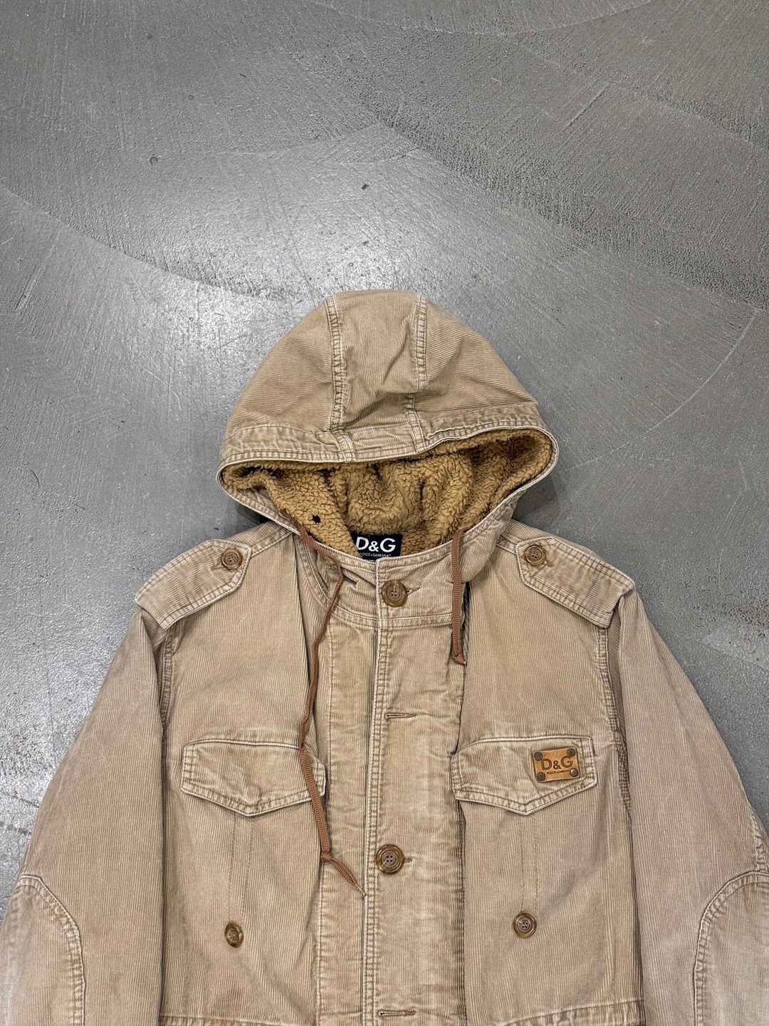 Thumbnail 4e46e9fc-8b4f-4f77-9a04-b6850ab07434