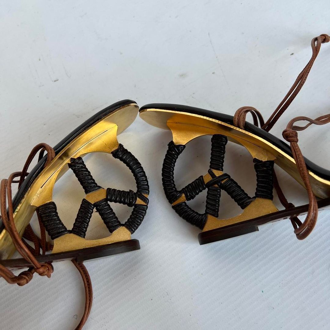 Thumbnail d2deca36-f39e-47bd-bf55-1c6ee887fe4f