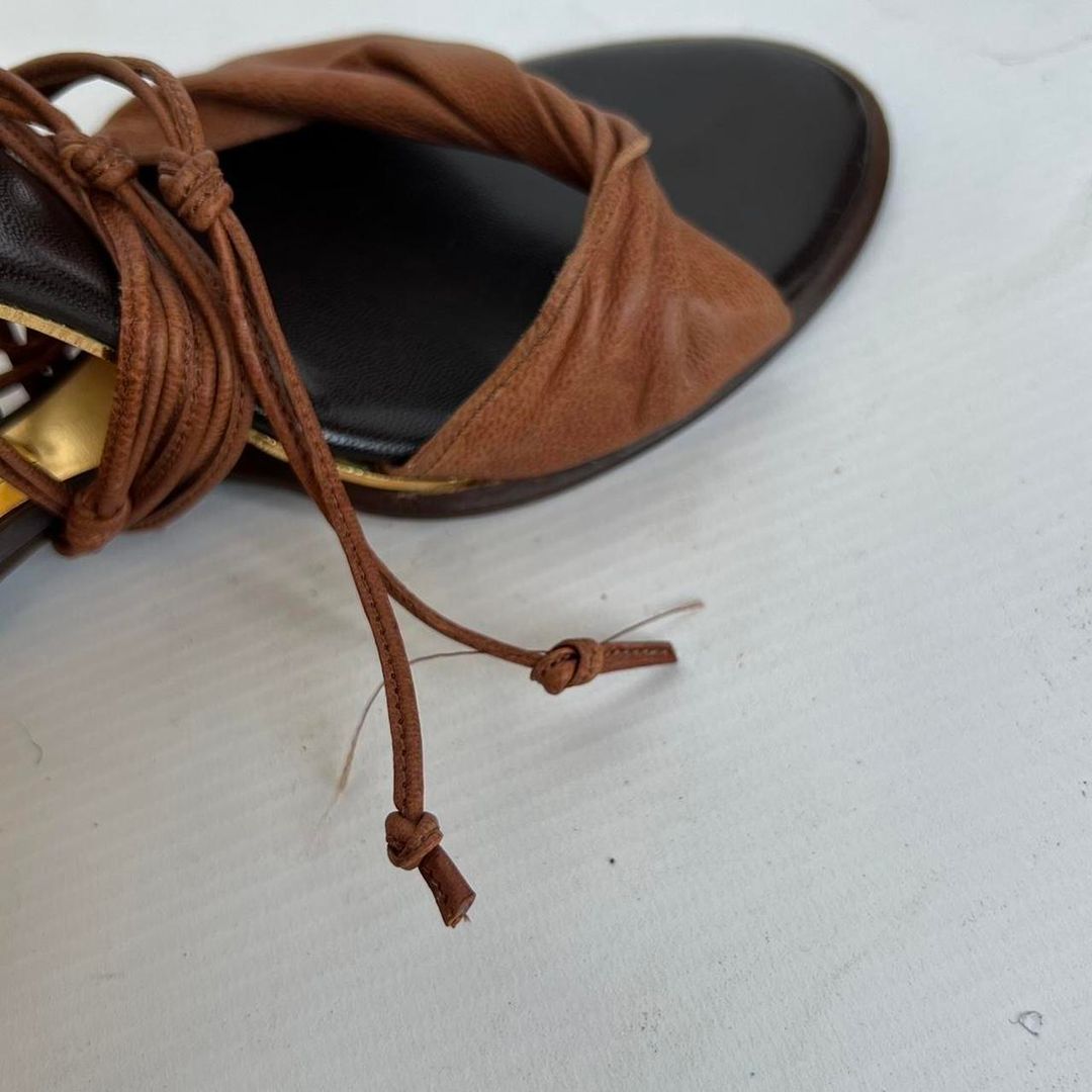 Thumbnail ddcdc3ca-f5b8-42cd-b495-6268cbd22dc7