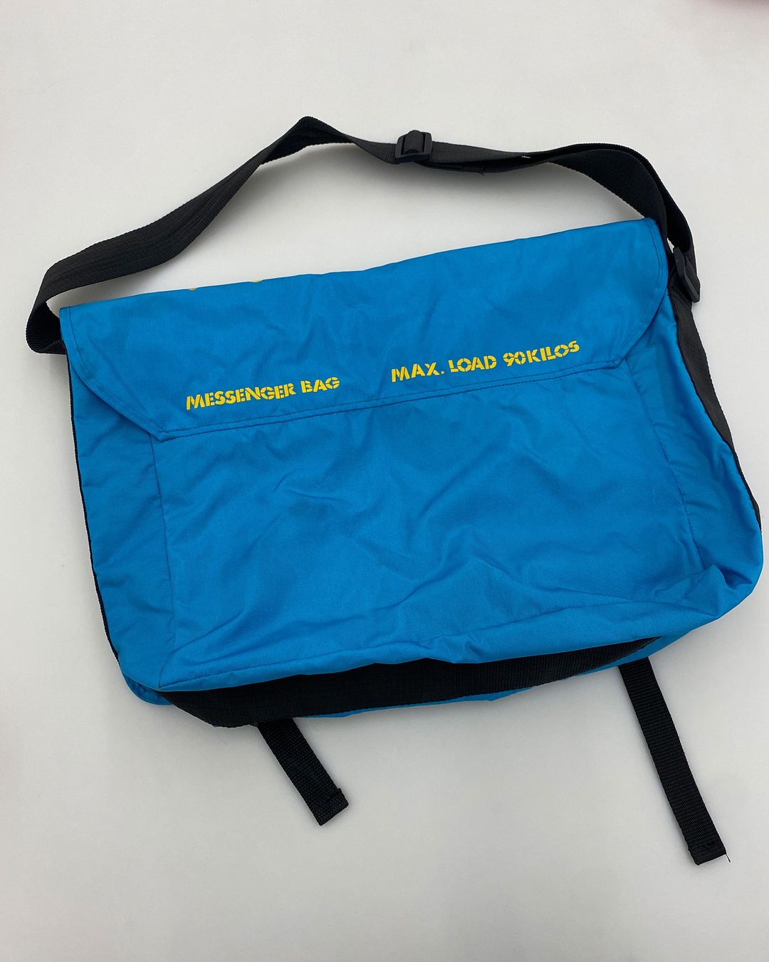 Thumbnail 04eb75cf-578c-4725-b9fe-a6178fea5662