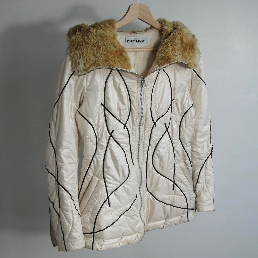 f/w2005 Issey Miyake alien fur and down parka by ISSEY MIYAKE in size ONE SIZE from COATS & JACKETS category