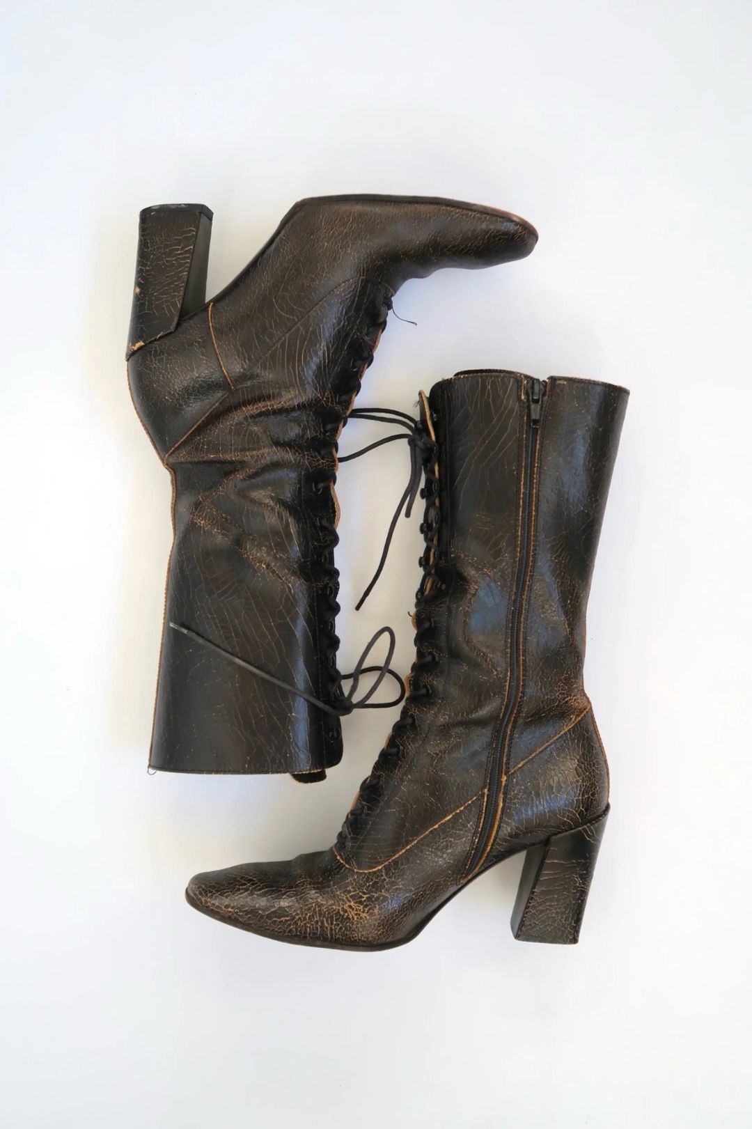 MIU MIU FW2001 CRACKED LEATHER BOOTS by MIU MIU in size EU 36 from SHOES category