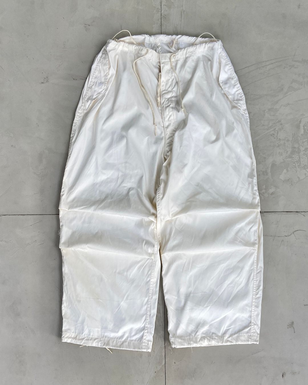 1990S VINTAGE MILITARY OVERPANTS - WHITE by undefined in size ONE SIZE