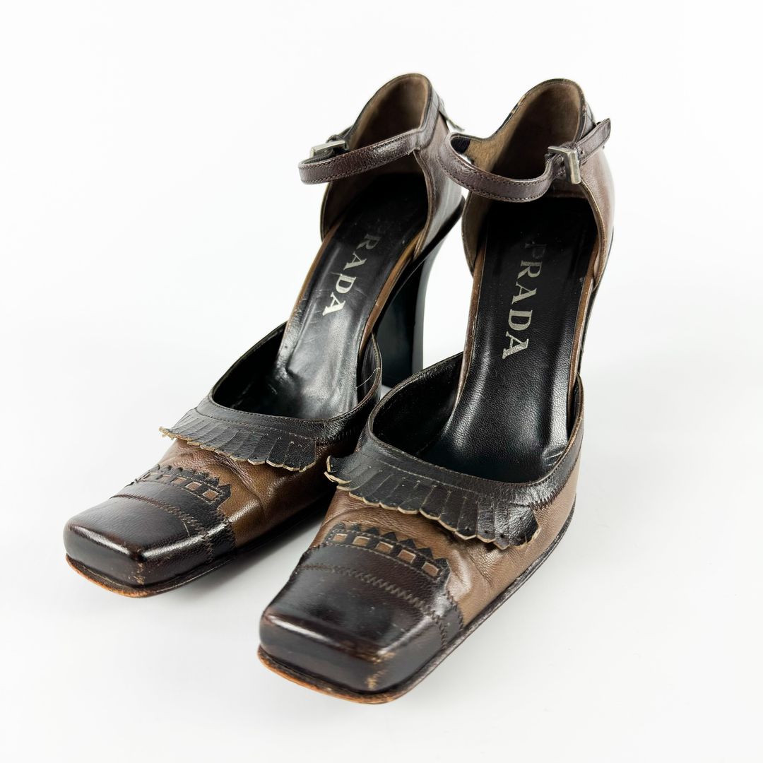 Thumbnail 57b105ca-ff71-4af9-9e14-1b097302d85c