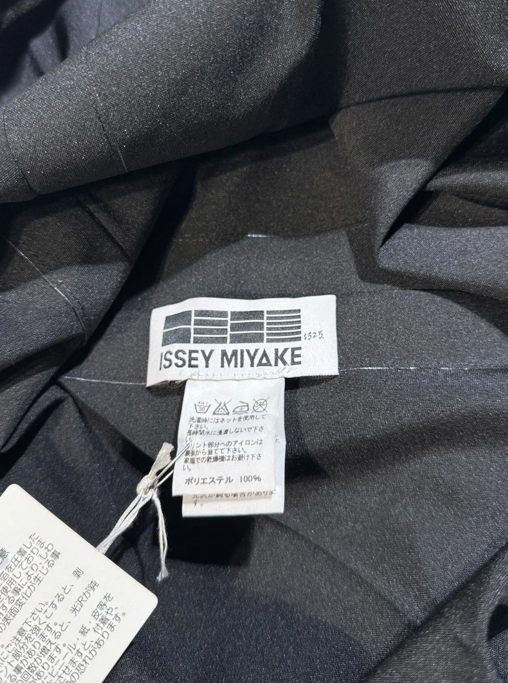 Thumbnail 60849e7a-6513-42ca-8364-954e71f39e15