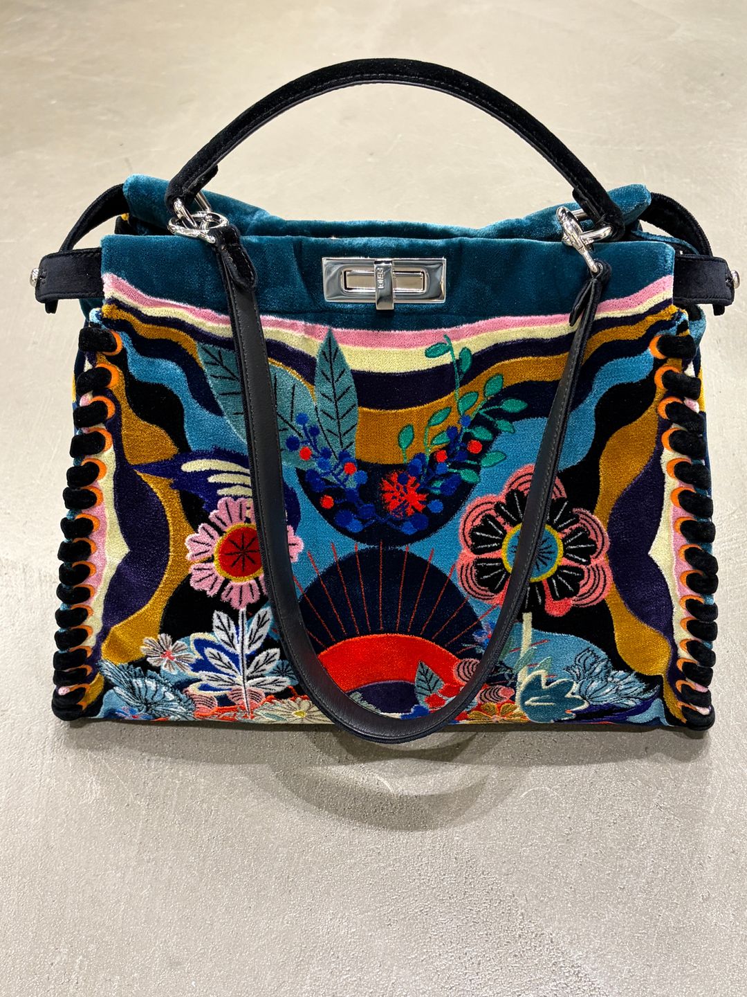 Thumbnail a23287ee-9dc0-4727-954d-a44911eb4aad