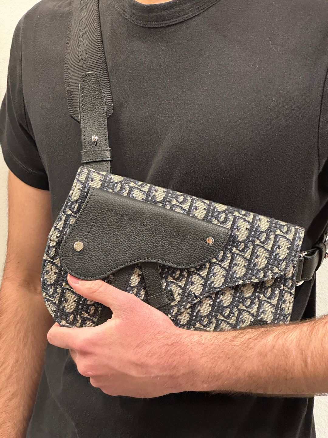 Thumbnail 22940d82-3075-409a-a7c3-e1bcb4814861