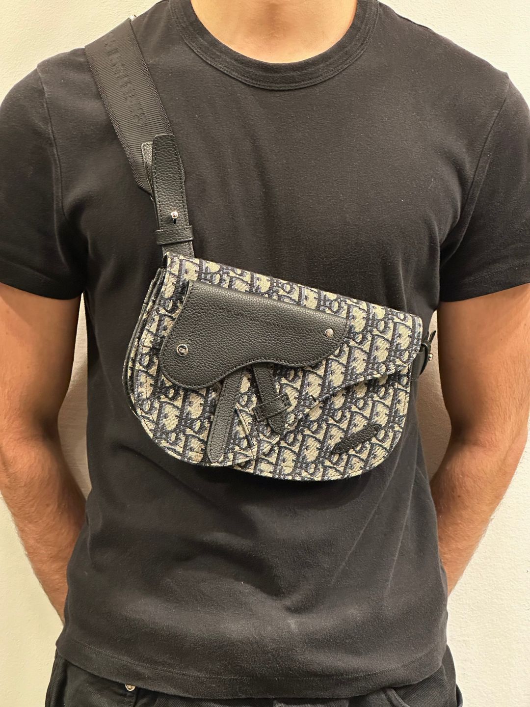 2021 Dior saddle messenger pouch in oblique jacquard by DIOR in size ONE SIZE from BAGS category