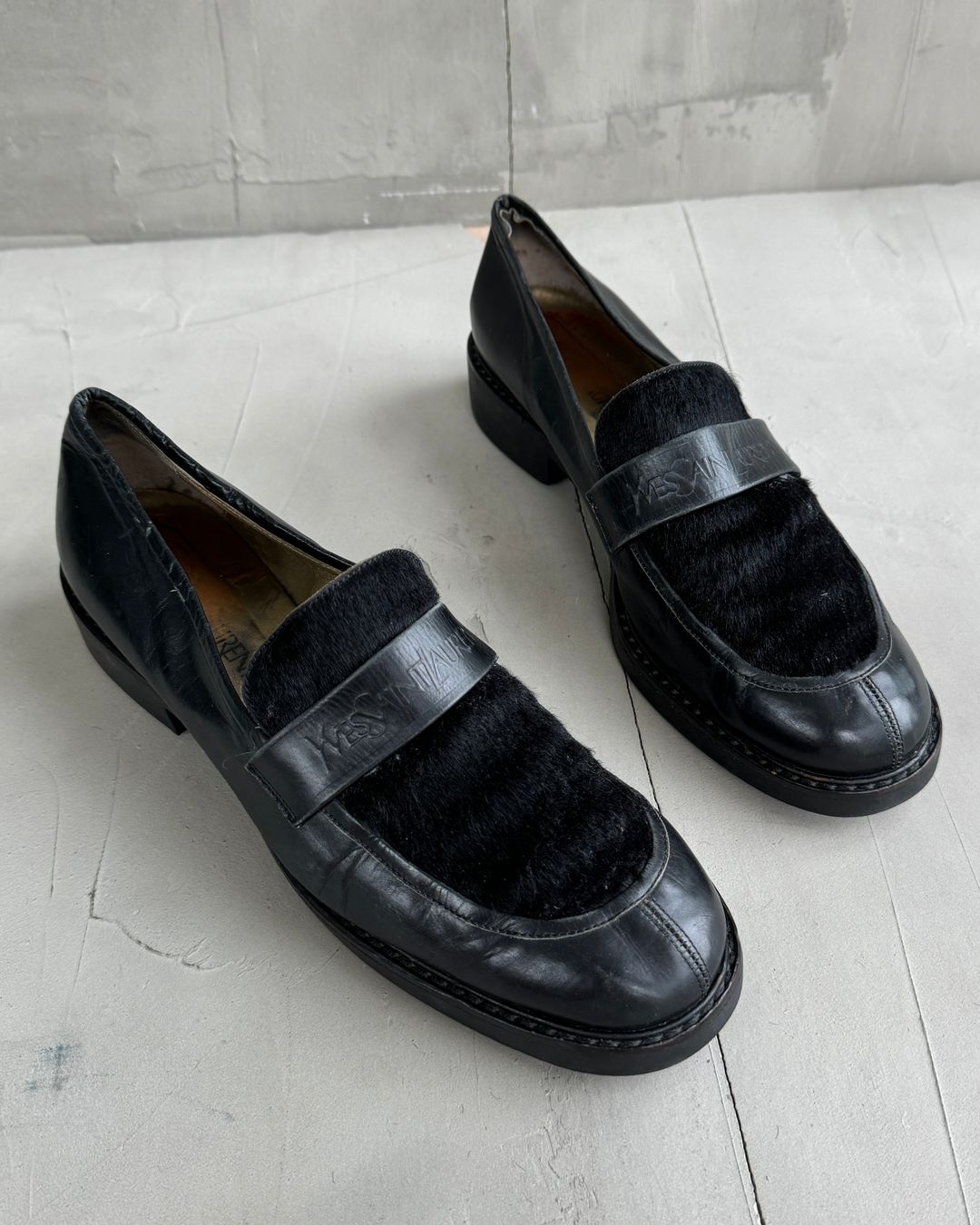 YVES SAINT LAURENT 90'S PONYHAIR LEATHER LOAFERS - UK 7 by YVES SAINT LAURENT in size EU 40 from SHOES category