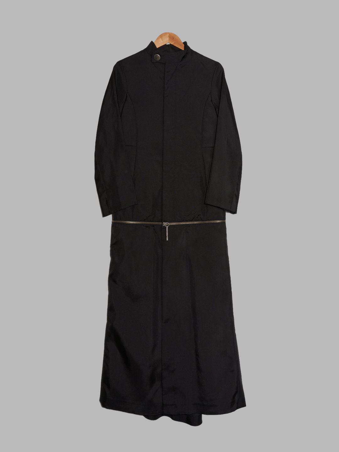 Dirk Bikkembergs winter 1996 black ballistic nylon three length coat - size 40 by DIRK BIKKEMBERGS in size IT 40 from COATS & JACKETS category