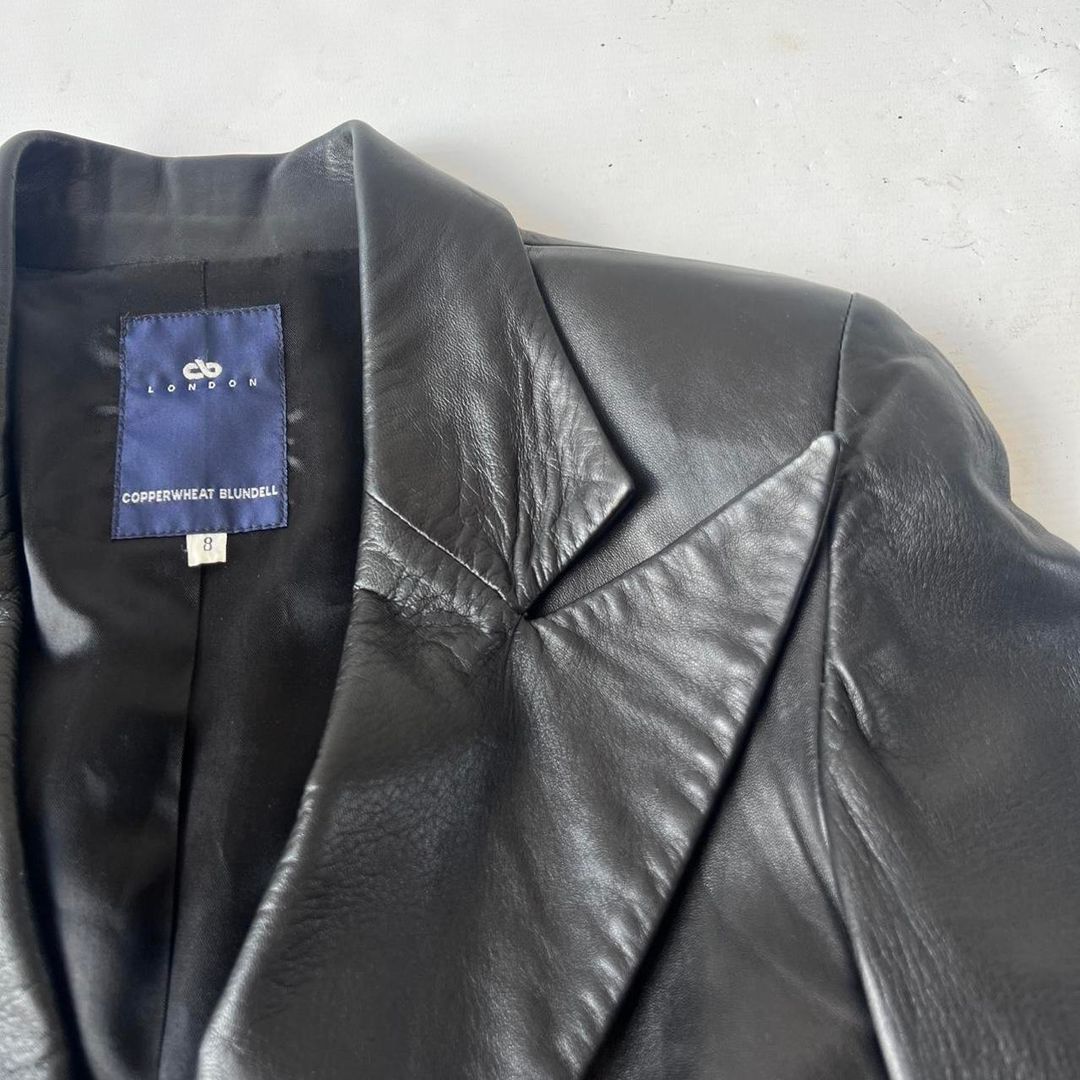 Thumbnail 4cf7eb05-be44-4ac7-8fa7-1edf513a2dee