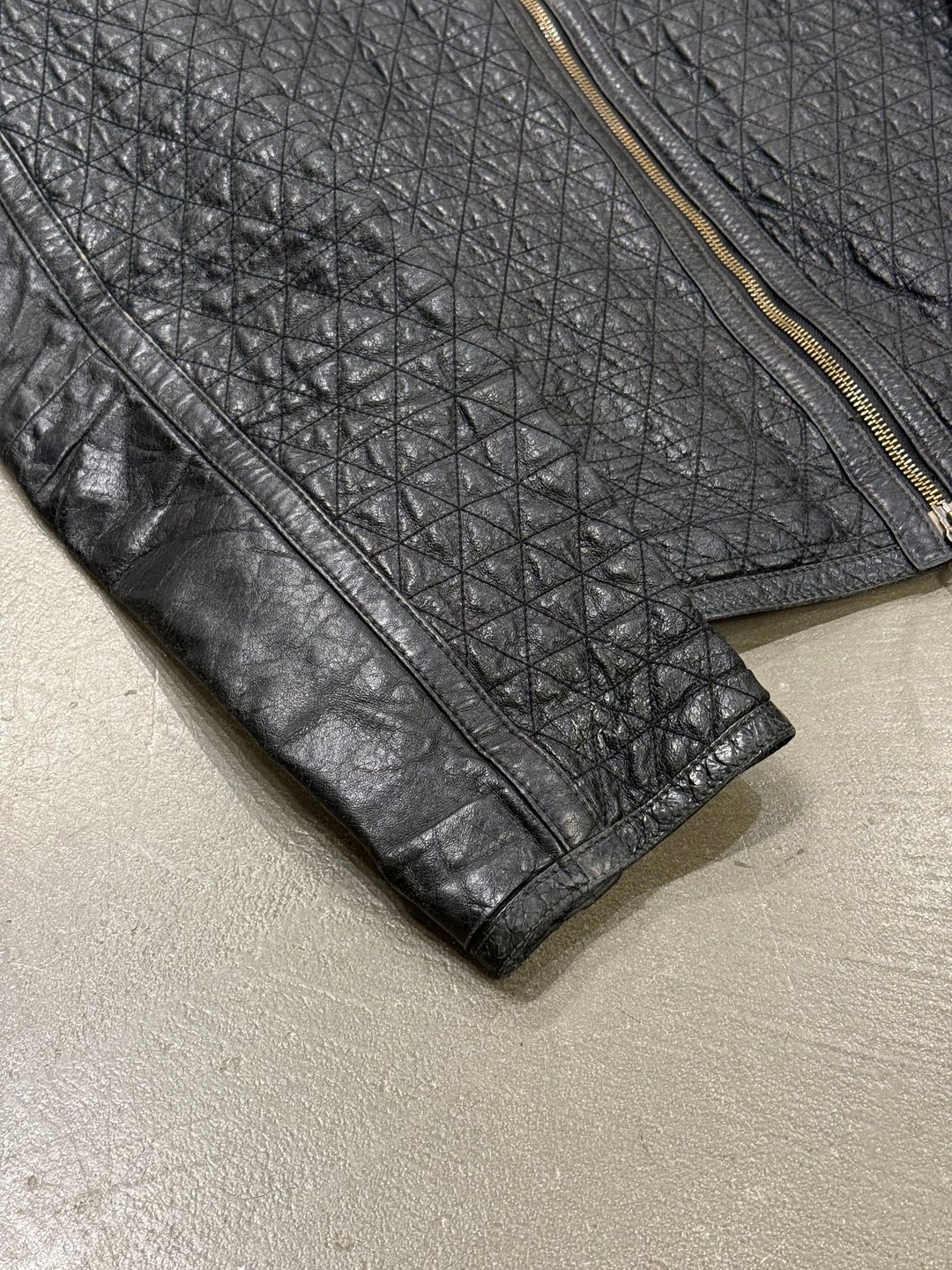 Thumbnail 40b56fcd-50f6-424b-808b-3954e0c237c7