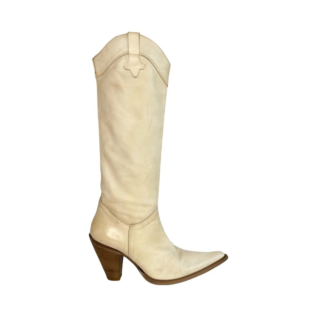 Thumbnail 80549f4c-7834-454e-96fe-1c7bd4c467ce