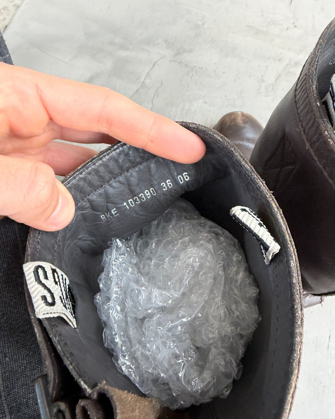 Thumbnail 5d8e09ee-2394-4057-8b96-86cc60a7281f