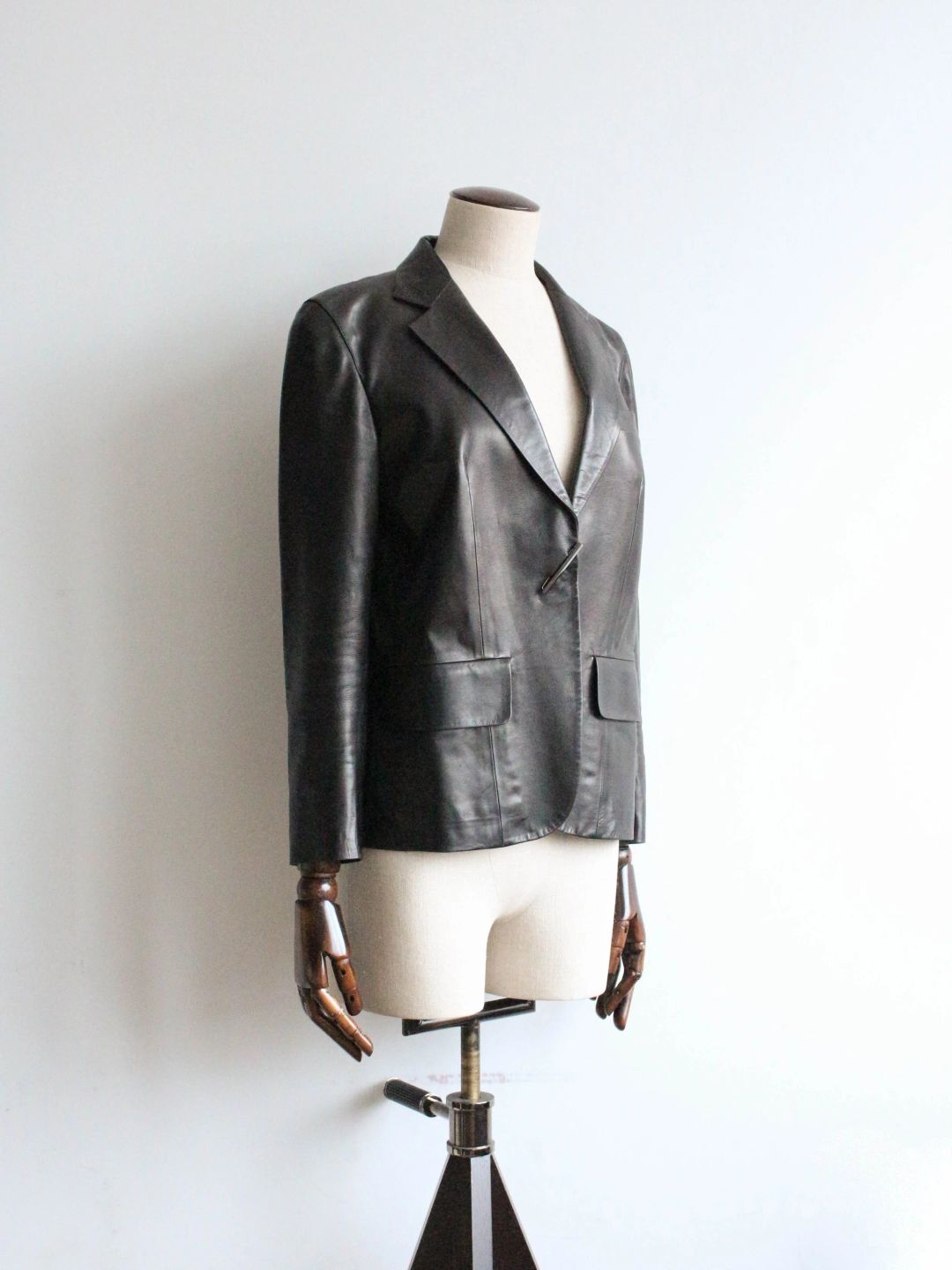 Thumbnail 99fa152f-dff9-466b-a9ac-2c35a80b8f9a