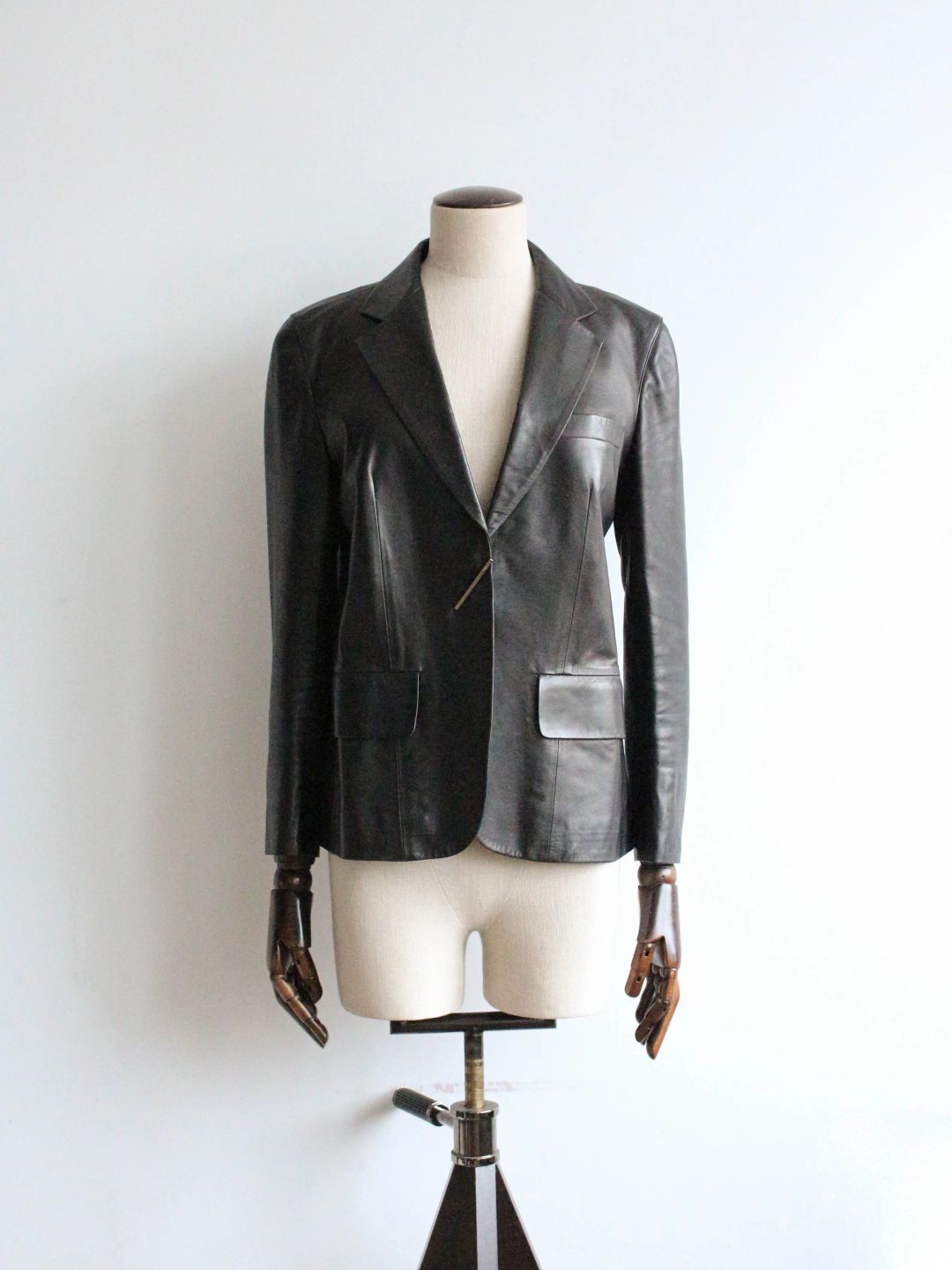 Thumbnail 7772cb28-0c61-4302-81c3-97b54636fcf1