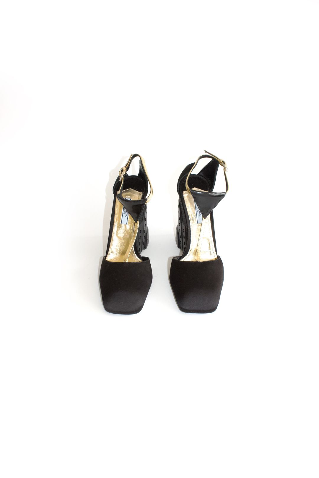 Thumbnail 808e5a04-ccc3-491c-ad82-d9fb3430d6b4