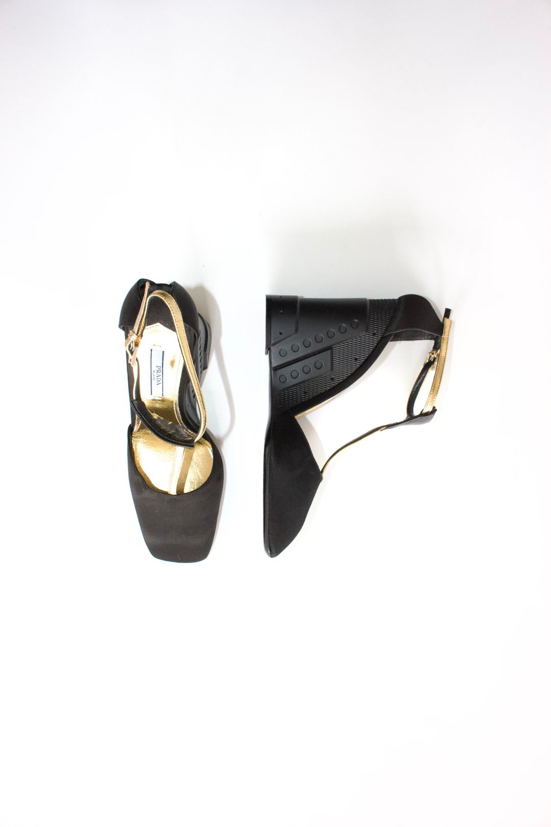 Thumbnail 8355348b-106b-4379-9115-093d4ce1fc64