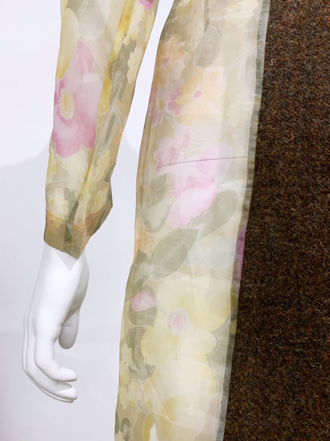 Thumbnail 06578841-21e0-47d9-8cf7-b3b6ccb67fc6