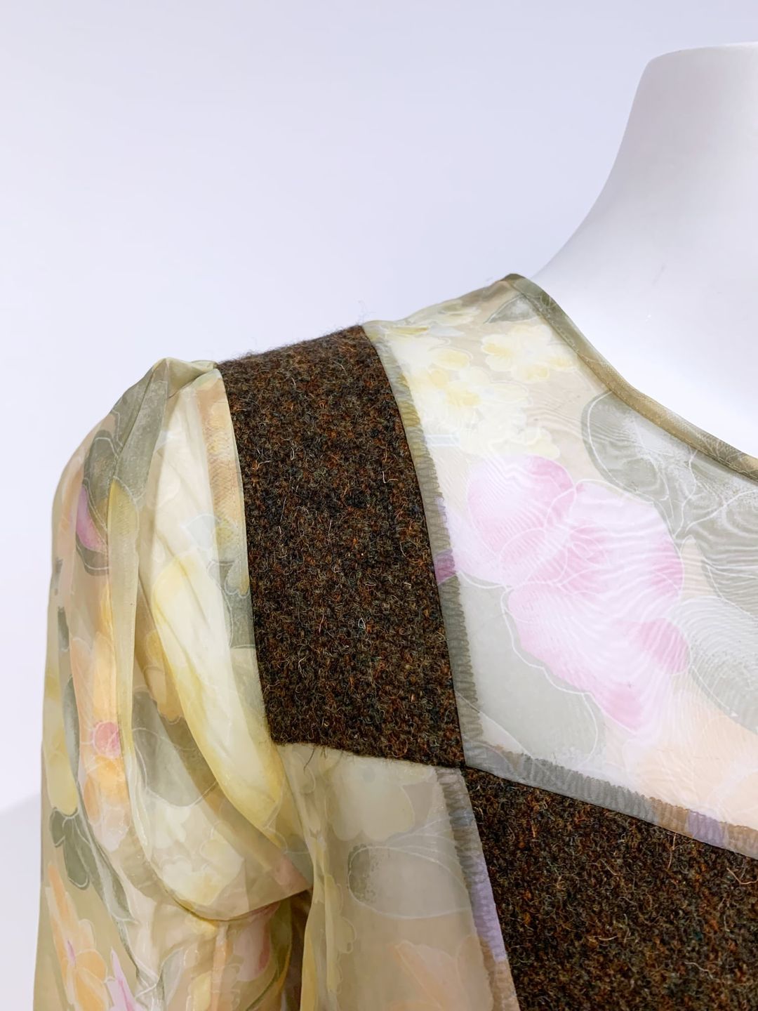 Thumbnail 121380cb-6af7-4b64-8588-6daf5789ba2d