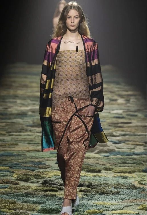 Thumbnail 2487afea-f041-4611-b878-ecd0f6a999b5