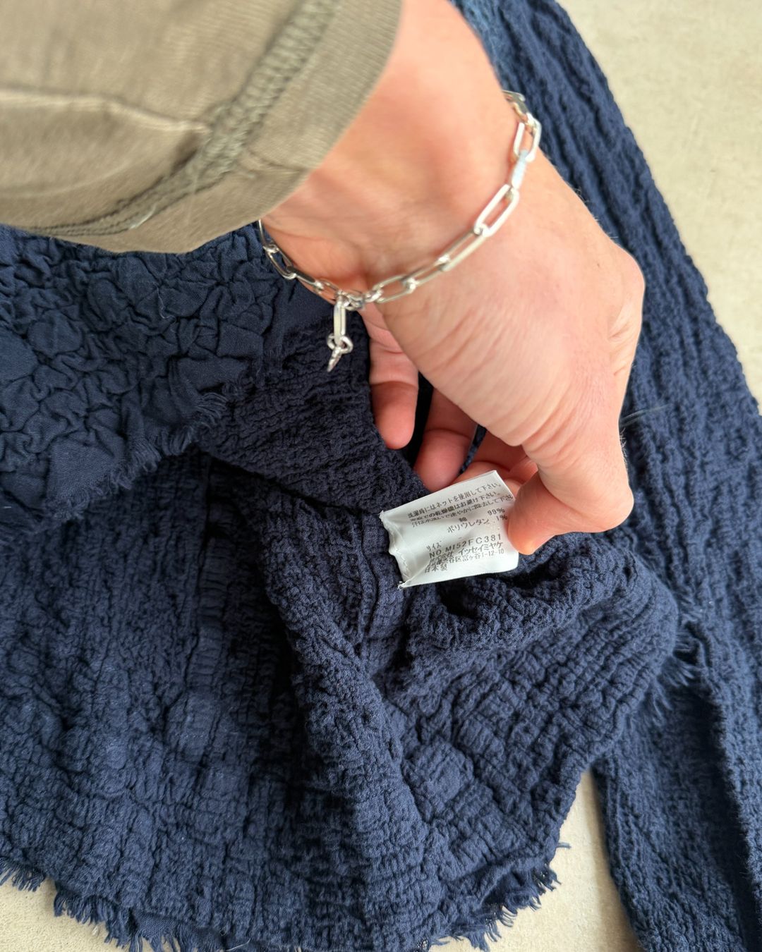 Thumbnail 09a09af0-fb1a-4d5d-9130-2b585afb0941