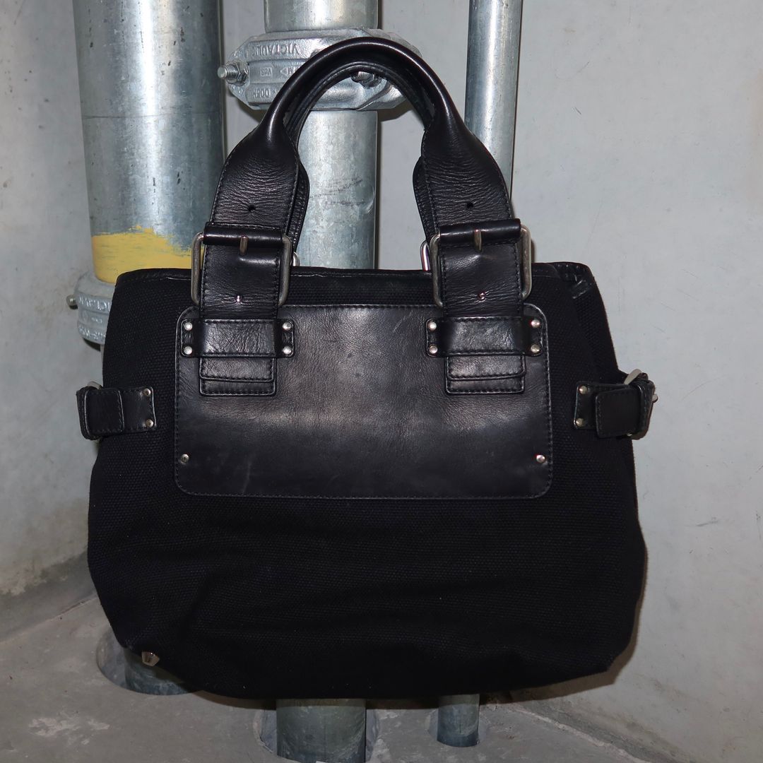 Thumbnail 3d2f496b-a39d-46ae-bac1-3400459b40a5