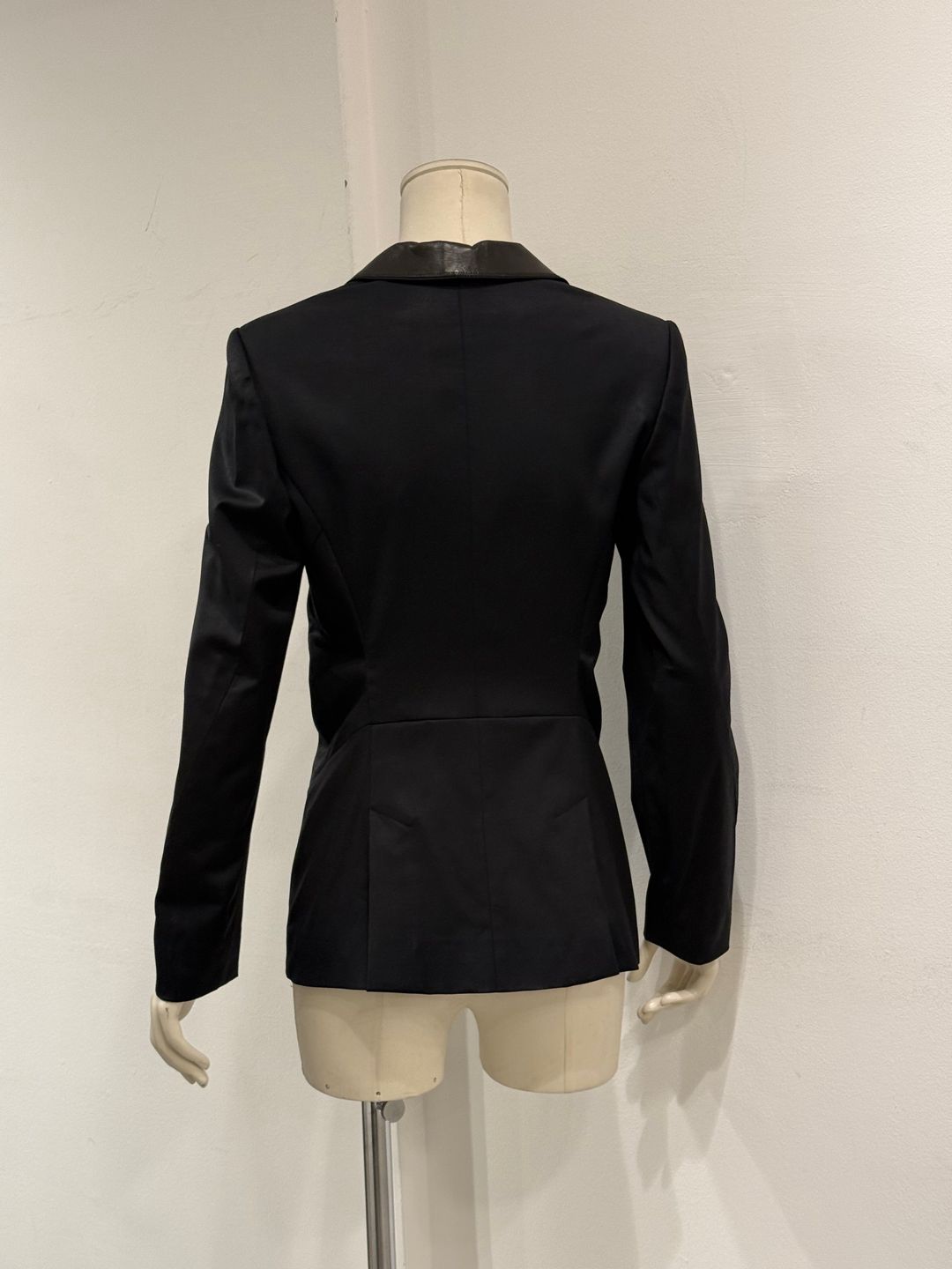 Thumbnail 012955d4-a95a-4e76-b778-44f6f7436fe4