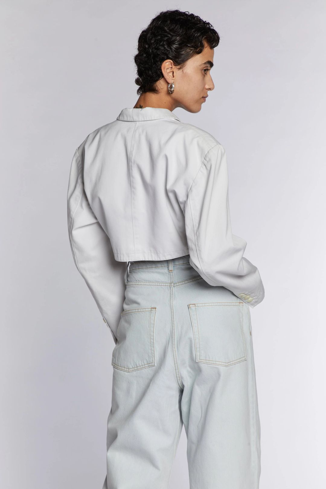 Thumbnail 94725893-3627-40c1-91ab-c00c33c9f6d6