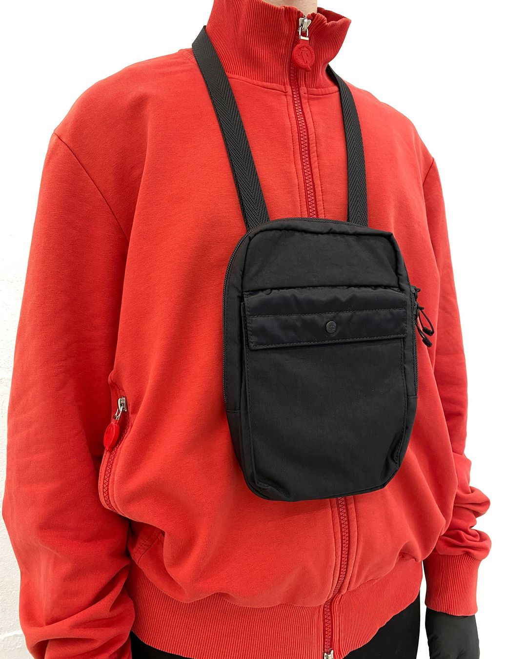 Thumbnail 09f47f27-f92b-411c-becd-eafd76e241a4