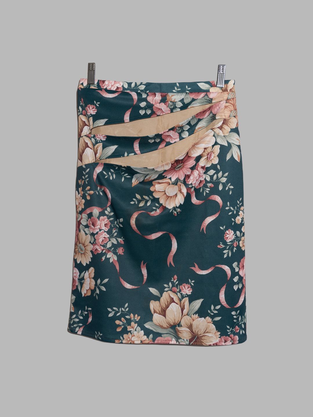 Jean Colonna green floral print knee length skirt with slashed front - size 42 by Jean Colonna in size IT 42 from SKIRTS category