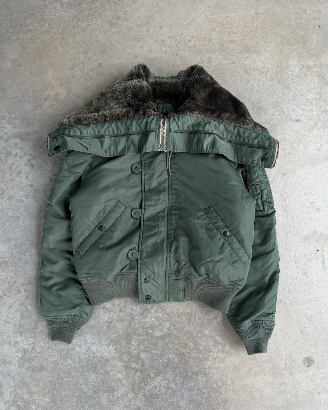 Thumbnail c2778df3-c52a-47f4-adc5-0e21b5edbca4