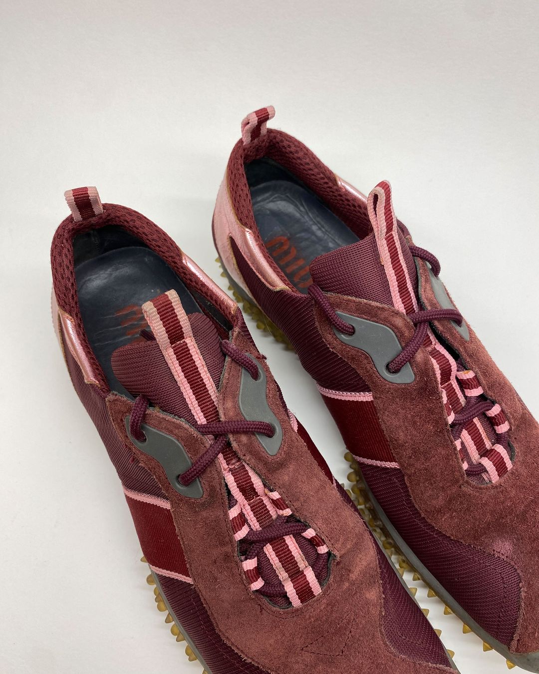 Thumbnail 8f0b2402-9f59-49f1-b370-678380a01937