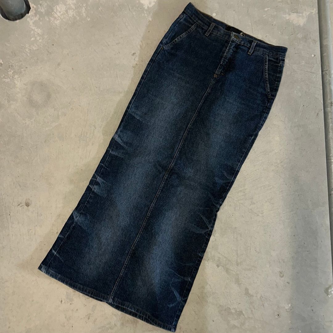 Thumbnail 63d8d10f-abd0-4e5a-bd00-7cfd4bfdd8f8