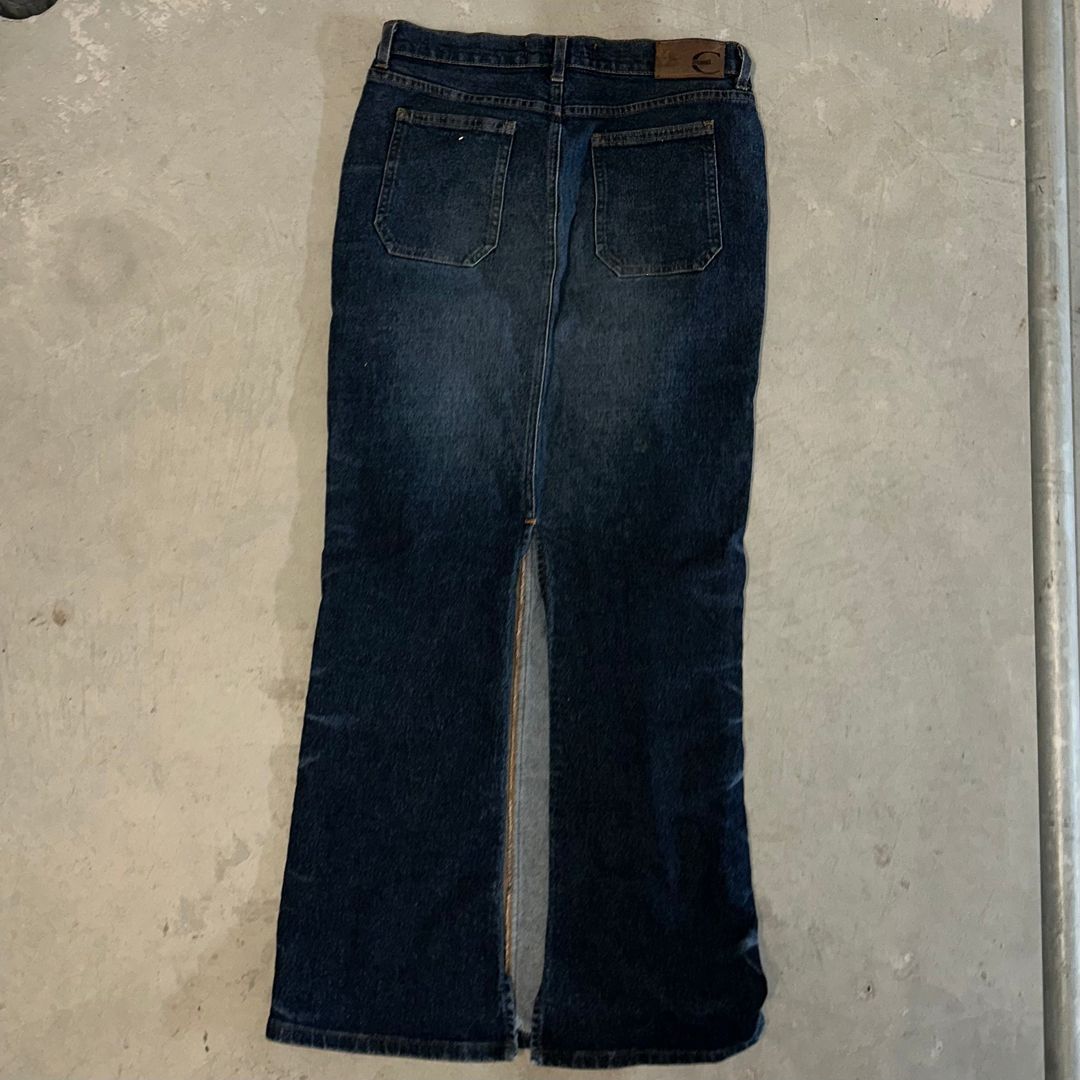 Thumbnail 6f1a4921-2b27-4116-a0ce-4fc35329d754